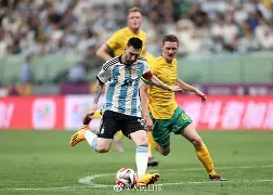 奥地利足球队与希腊队展开激烈角逐,战成平局的原因