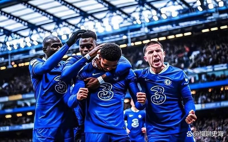 切尔西球员迎来胜利,队内气氛融洽